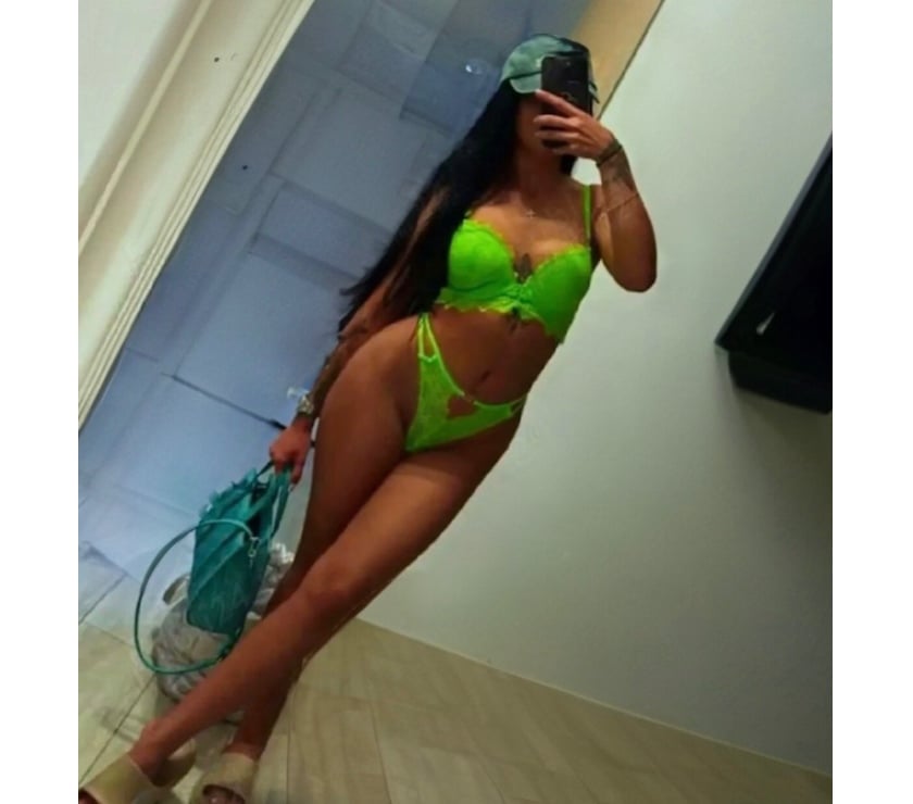 Brompton - South West London — MIA 🌹 SEXY BRUNET ✅ PARTY GIRLS