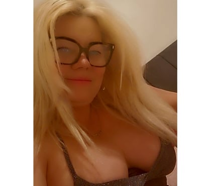 Escort Edmonton North London - Photos for Sexy Alexa party grils 💯 best bj 💋💋💋💋