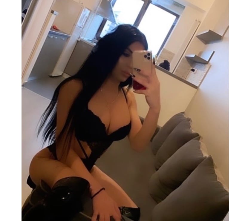 Trans Escorts Nottinghamshire Nottingham - Photos for Only top Miss Issabel Trans dominatrix