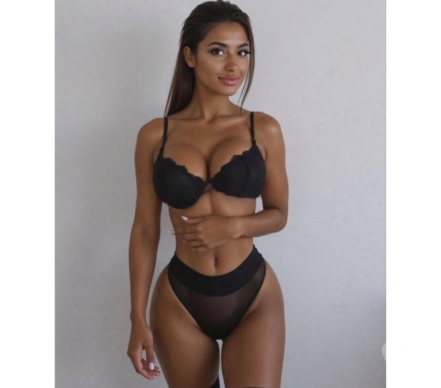 Escorts Tyne and Wear Newcastle upon Tyne - Photos for Aylla Warm and affectionate Brazilian woman ♥️
