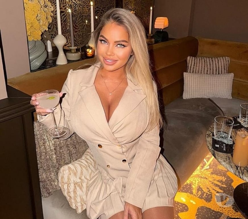 Escorts Surrey Mole Valley - Photos for Aryana🌹 Elegant. Confident. Exclusive 🌹