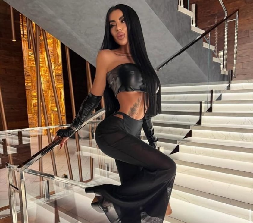 Photos for Adela 💋 Discretion • Class • Chemistry 💋