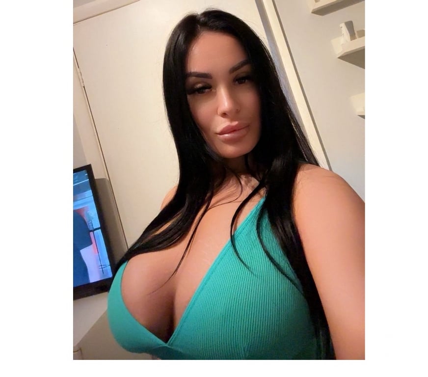 Escorts East London Walthamstow Central Station - East London - Photos for New in town sensual body 👁️ Top service ❤️💗