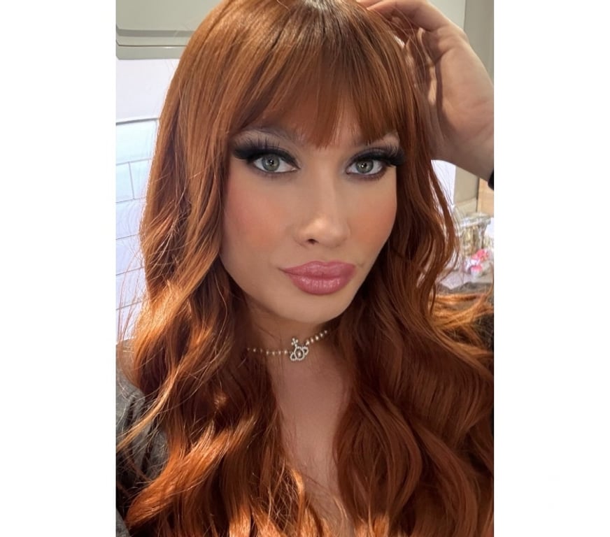 Trans Escorts Glasgow Glasgow City Centre - Glasgow - Photos for Mistress Lauren Brazilian XL Let’s P@rty