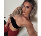 Naughty blonde here to make any fantasy come true💦❤️