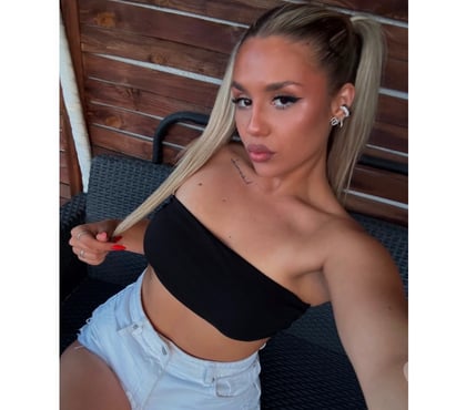 Adult Entertainment Stratford East London - Photos for Naughty Blonde, here to make your fantasies, Call me