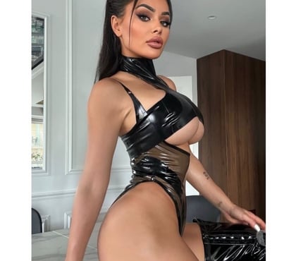  Escorts & Erotic Massage West Bromwich Sandwell - Photos for 💫BEST ESCORT IN YOUR AREAOUTCALL PARTY🥳