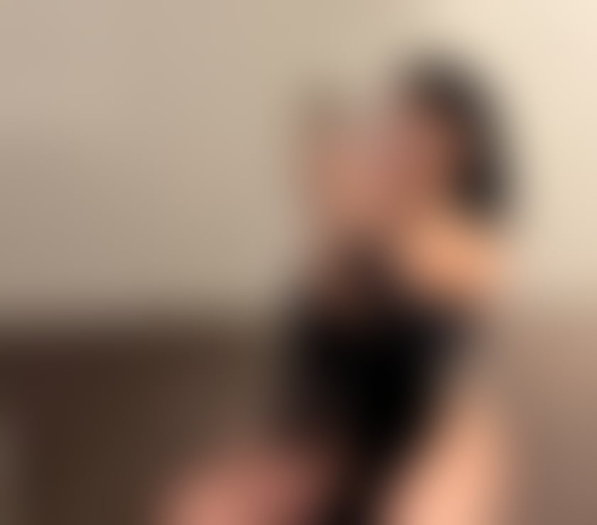 Escorts Kent Gravesham - Photos for T⭕️P SEXY B⭕️⭕️M👅SLOPPY BJ👠💄👗fetish