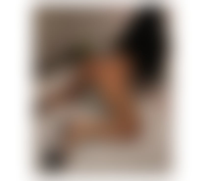 Elegant & Discreet Companion – Refined