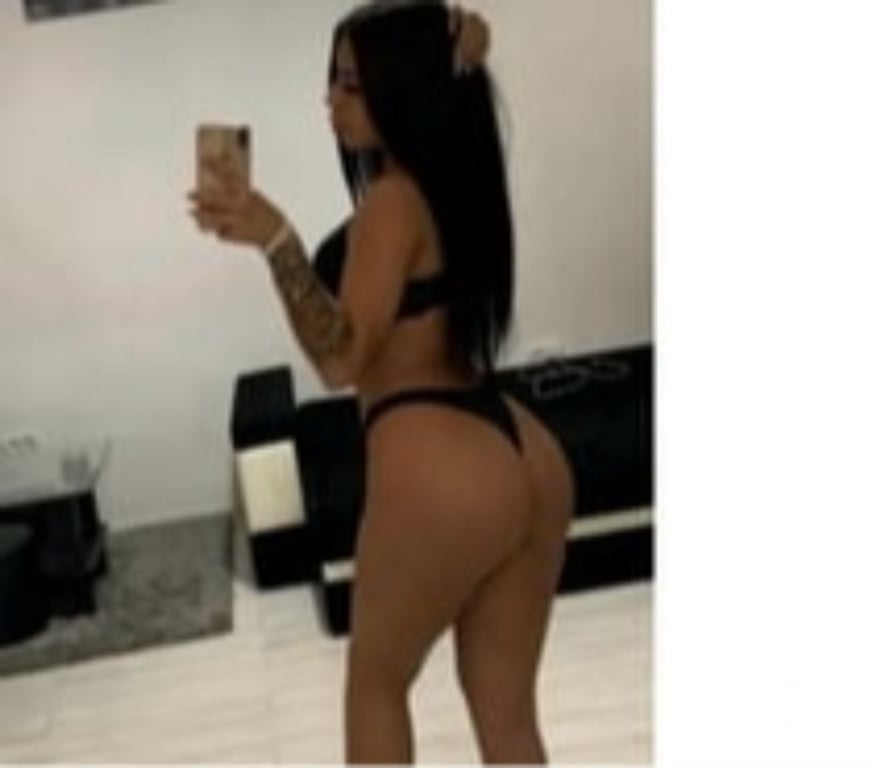 Escorts Derbyshire Derby - Photos for Naughty Elly 🍓Sensual🍓CURVY Hot🍓PARTY🔞 New