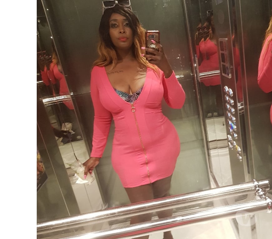 Escorts West Yorkshire Leeds - Photos for Honey bee in your area