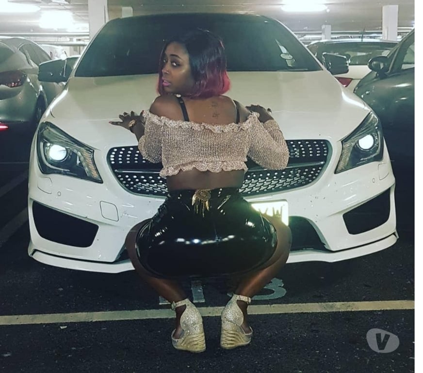 Escorts West Yorkshire Leeds - Photos for Honey bee in your area