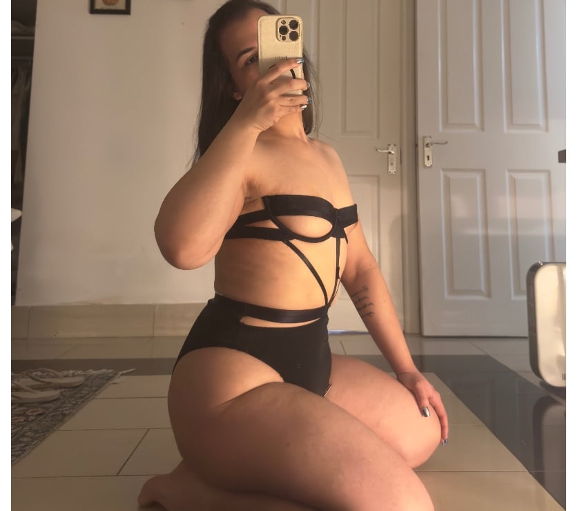 Trans Escorts Reading Reading Town Centre - Reading - Photos for Sexy Curves From Brazil 🇧🇷 Full Service The Best OWO
