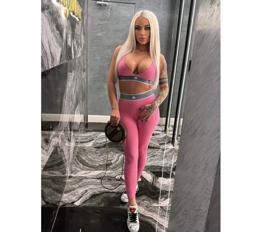 Escorts Merseyside Liverpool - Photos for The best now I n towne party girls