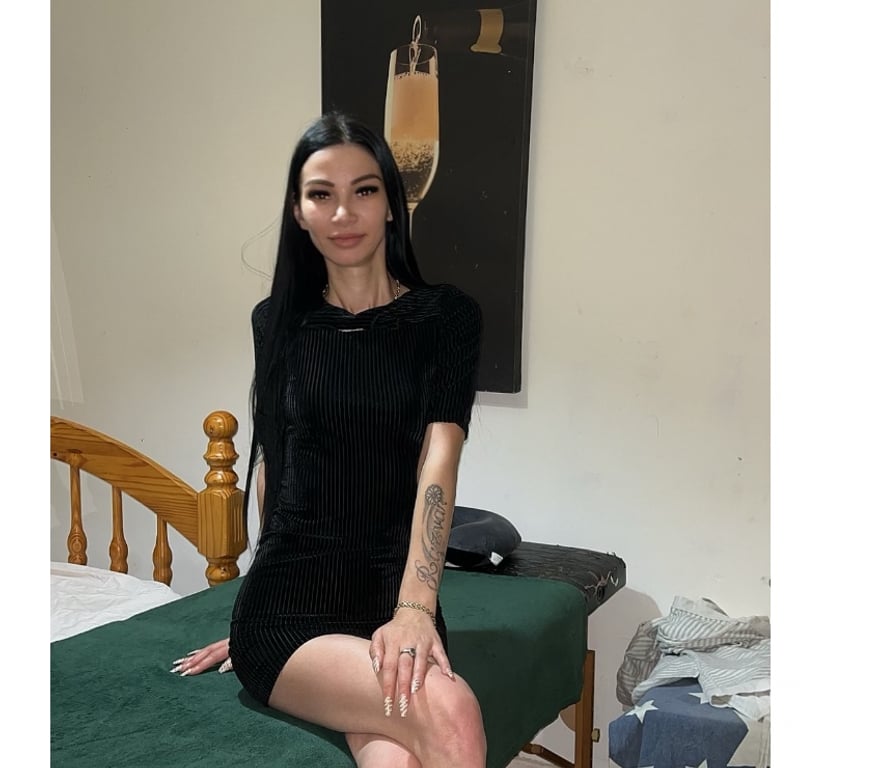 Escorts West Yorkshire Leeds - Photos for Skinny girl Full Service gfe no rush