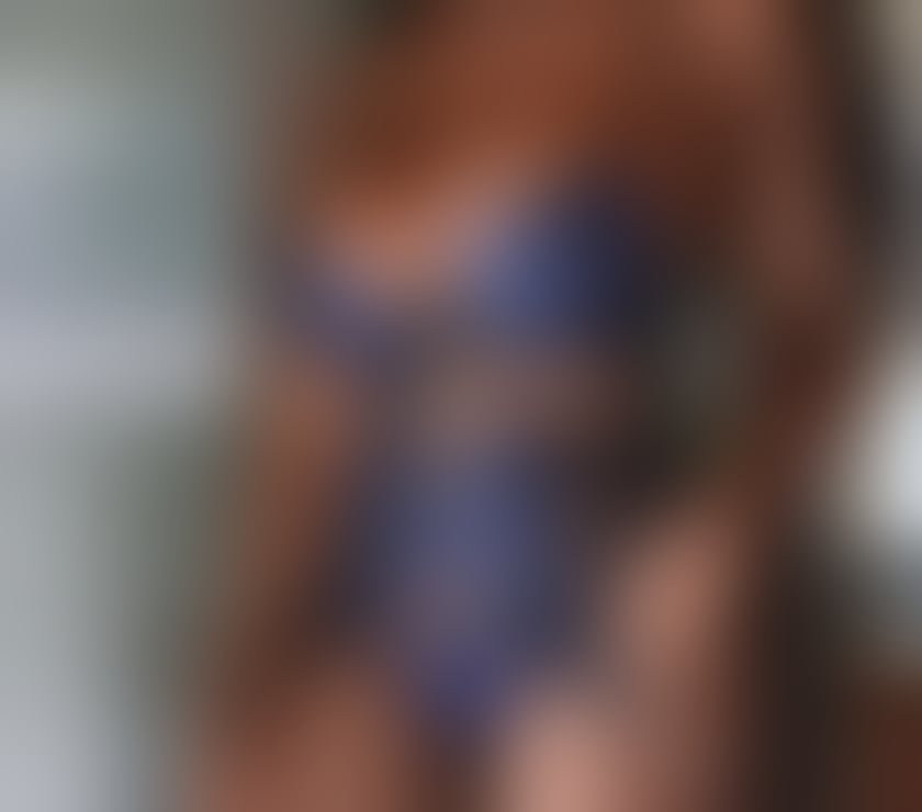 Escorts Glasgow City Centre Glasgow - Photos for PARTY COLOMBIAN GIRL FIRST TIME GLASGOW full service
