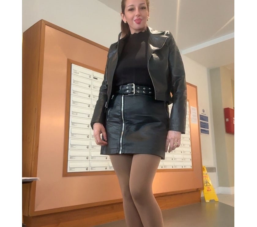 Escorts Merseyside Liverpool - Photos for Refinement, passion and fulfilled fantasies, real photos %