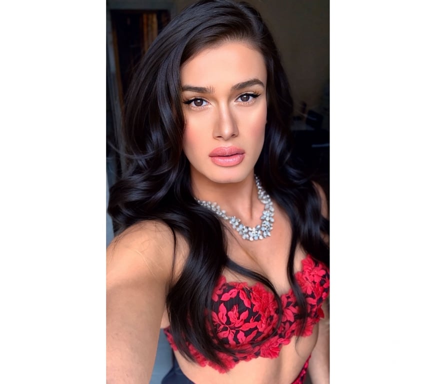 Trans Escorts Buckinghamshire Milton Keynes - Photos for TS RAPHAELLA XXL HOT VISITING MILTON KEYNES FEW DAYS ONLY