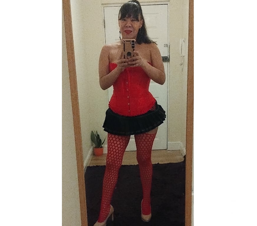 Escorts North London Seven Sisters - North London - Photos for TANIA HOT, BEAUTIFUL, SENSUAL, AND A PARTY GIRL