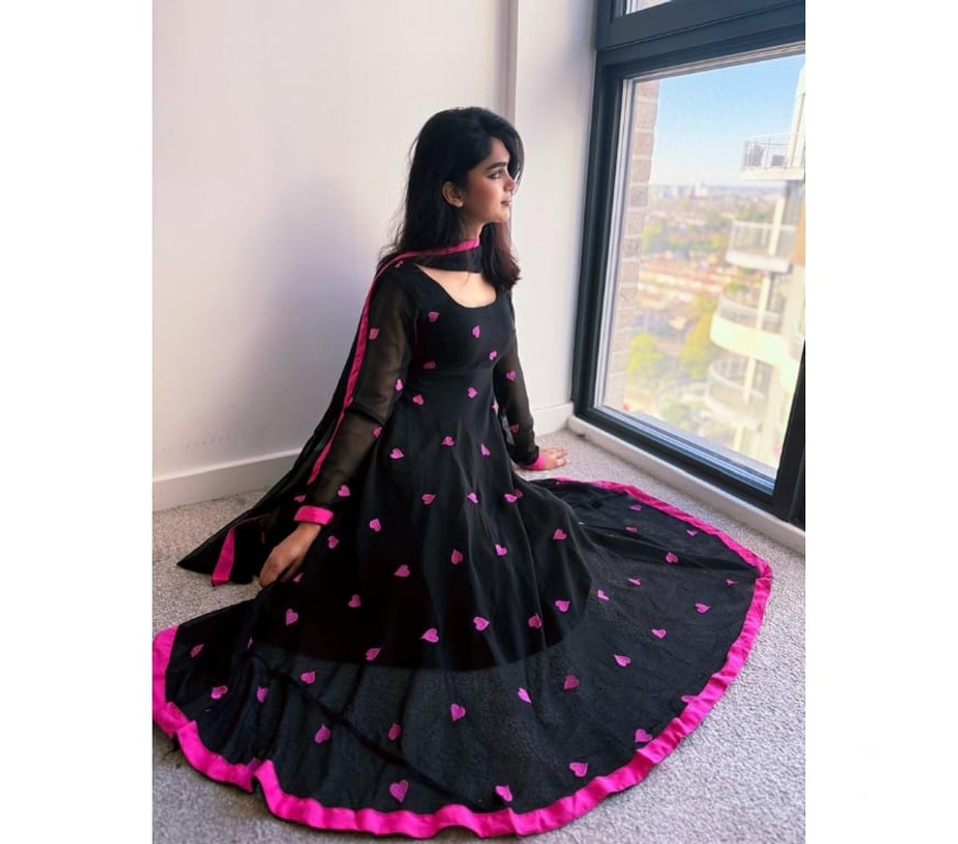 Escorts West Midlands Wolverhampton - Photos for South Indian Tamil Girl Lakshana