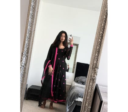 Escort Barking Station East London - Photos for South Indian Tamil Girl Lakshana