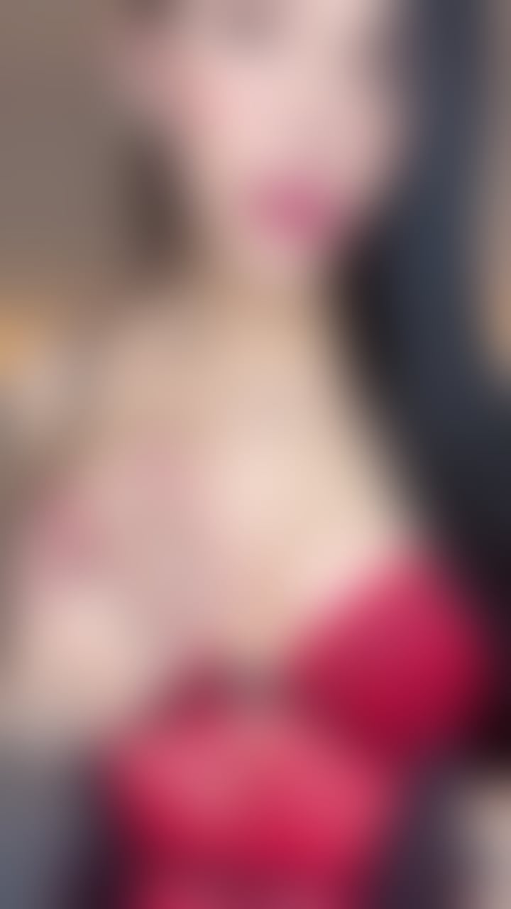 Escorts East London Canary Wharf - DLR Station - East London - 