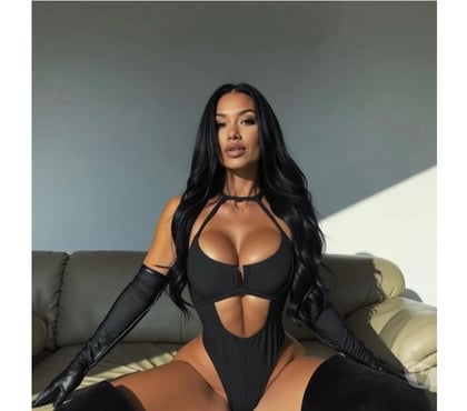 Escort London Gatwick Airport Crawley - Photos for Party🎉GORGEOUS MATURE💥ONLY OUTCALLS💥
