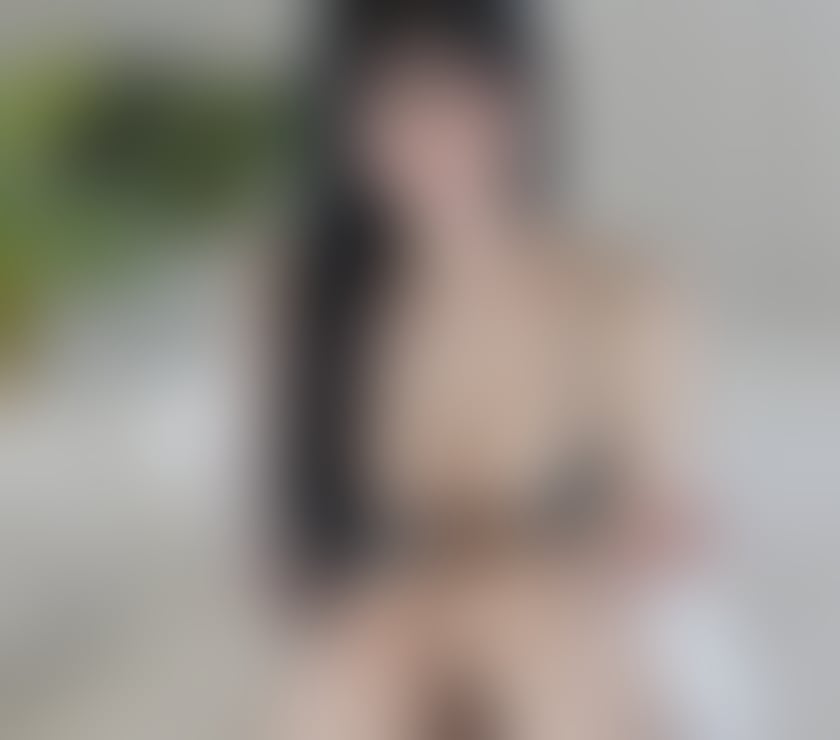 Sexy Asian girl offer super escort