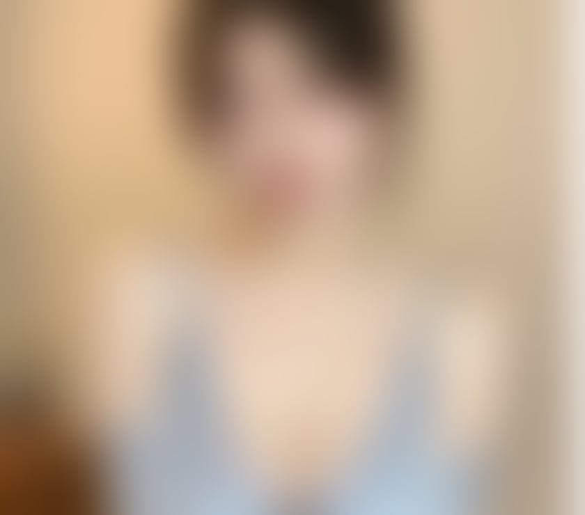 Sexy Asian girl offer super escort
