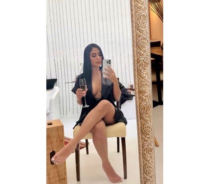 Escorts & Erotic Massage North Wembley Station Brent - Photos for Elegant and Sophisticated Brunette in Wembley