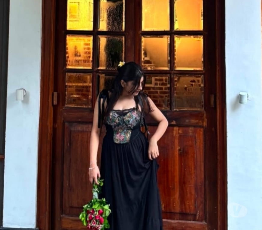 Escorts Buckinghamshire Milton Keynes - Photos for Beautiful Indian lady offering relaxing and massage