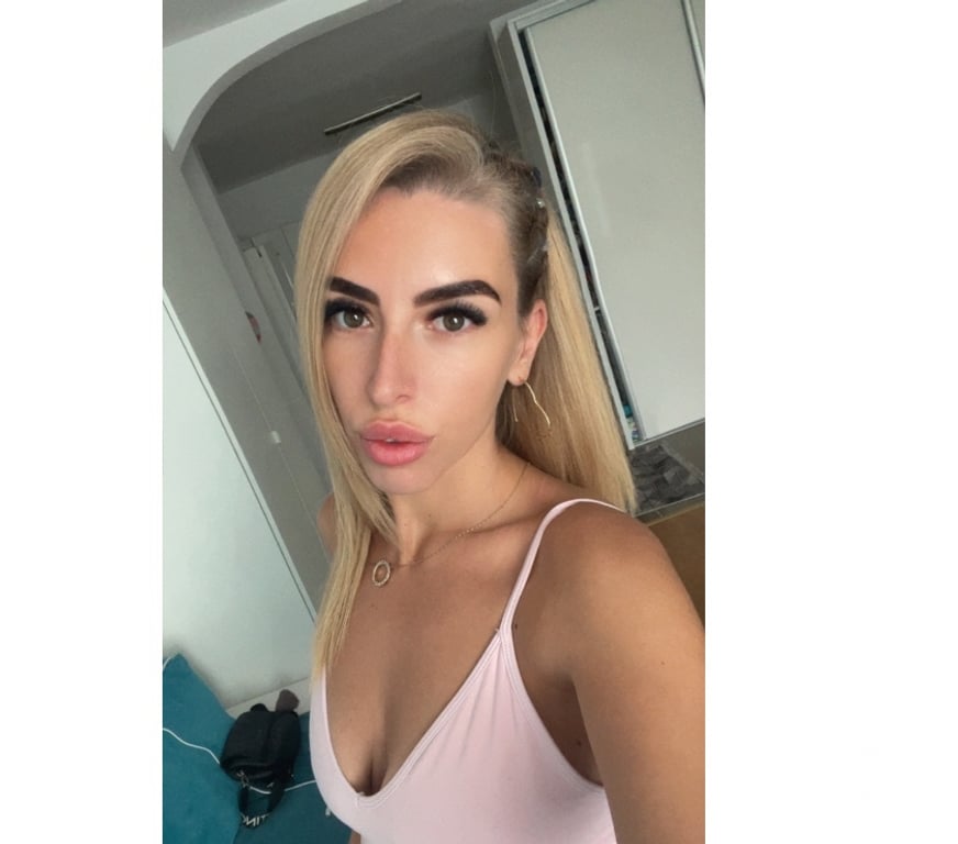 Adult Entertainment Merseyside Knowsley - Photos for Naughty Blondi 😌Verify VideoCall❤️
