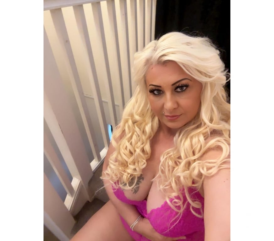 Escorts Barking and Dagenham Barking - Barking and Dagenham - Photos for AMANDA HORNY MILF 😍
