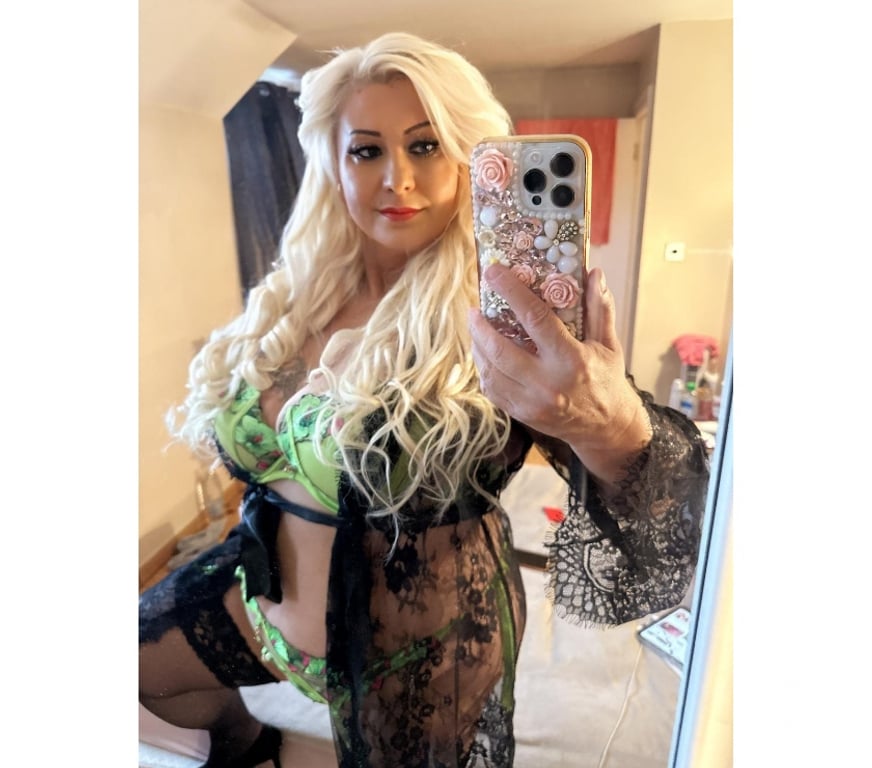 Escorts Barking and Dagenham Barking - Barking and Dagenham - Photos for AMANDA HORNY MILF 😍