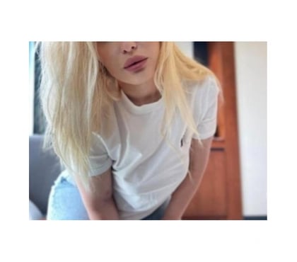 OWO Escorts Feltham Hounslow - Photos for HOT🔞BLONDE🔜 EMILY🔝CURVY🆕️BIG ASS‼️