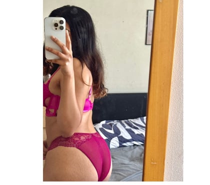 Escorts Stratford East London - Photos for OUTCALL *Indian model in London
