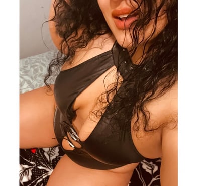  Escorts & Erotic Massage Colliers Wood Station South West London - Photos for 🍒HOTTEST BRUNETTE 🔝PARTY 💥 GFE🍒100%Real Pic ✅