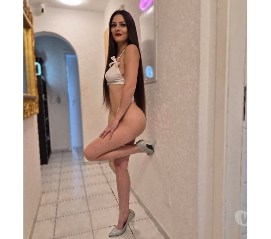 Escorts South East London Lewisham - Photos for Eva👑HOT GIRL 🔥 ATTRACTIVE❤️ REAL 🥰PARTY 🍭