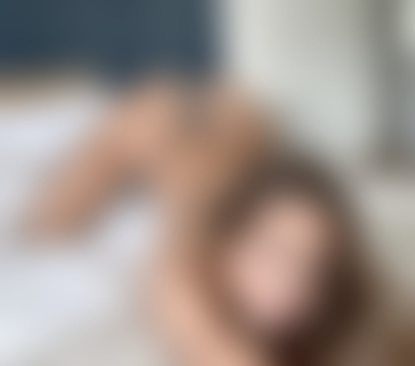 Photos for Blonde with tits😍❤️‍🔥 New around here ❤️