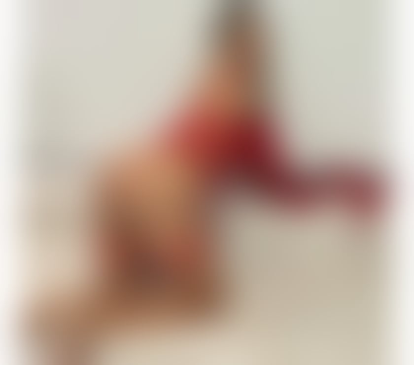 Escorts Surrey Elmbridge - Photos for Top-Blonde milf în you’re town