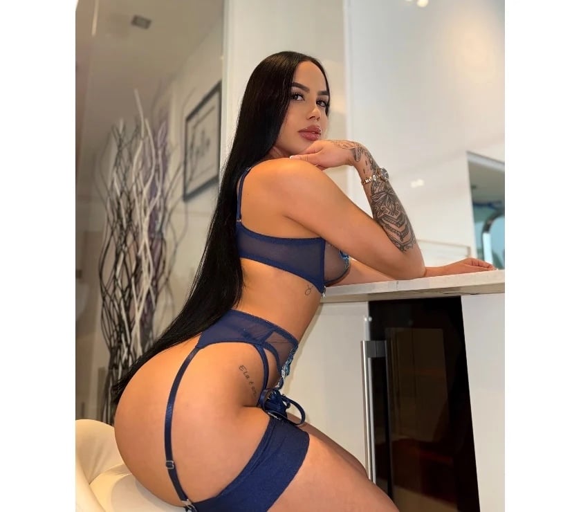 Fetish Escorts Bolton City Centre Bolton - Photos for NEW PARTY GIRL🩷🍑 BEST SERVICE🥳🩷