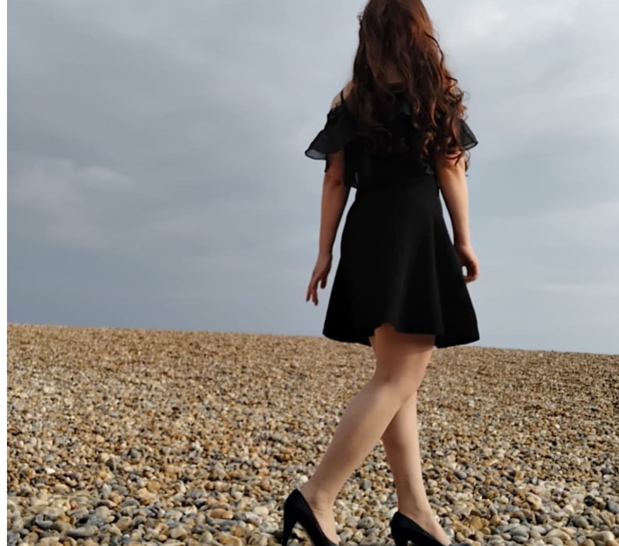 Escorts West Sussex Crawley - Photos for Refined Chinese Beauty – Professional & Attentive