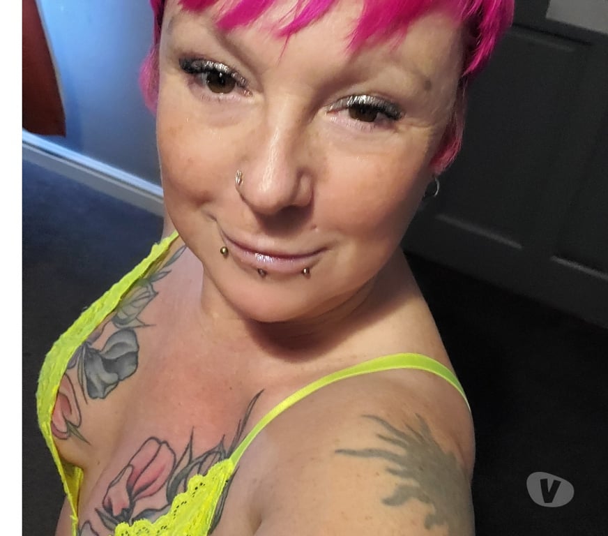 Escorts Dorset Bournemouth, Christchurch and Poole - Photos for Independent, Tattooed, Curvy, Alternative Looking GFE, Owo.