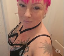 Independent, Tattooed, Curvy, Alternative Looking GFE, Owo.