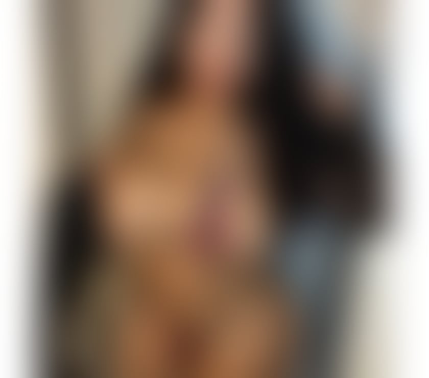 Escorts South East London Croydon - Photos for BEUTIFUL LATINA🍎CURVES BIG🍎🍩SASHA