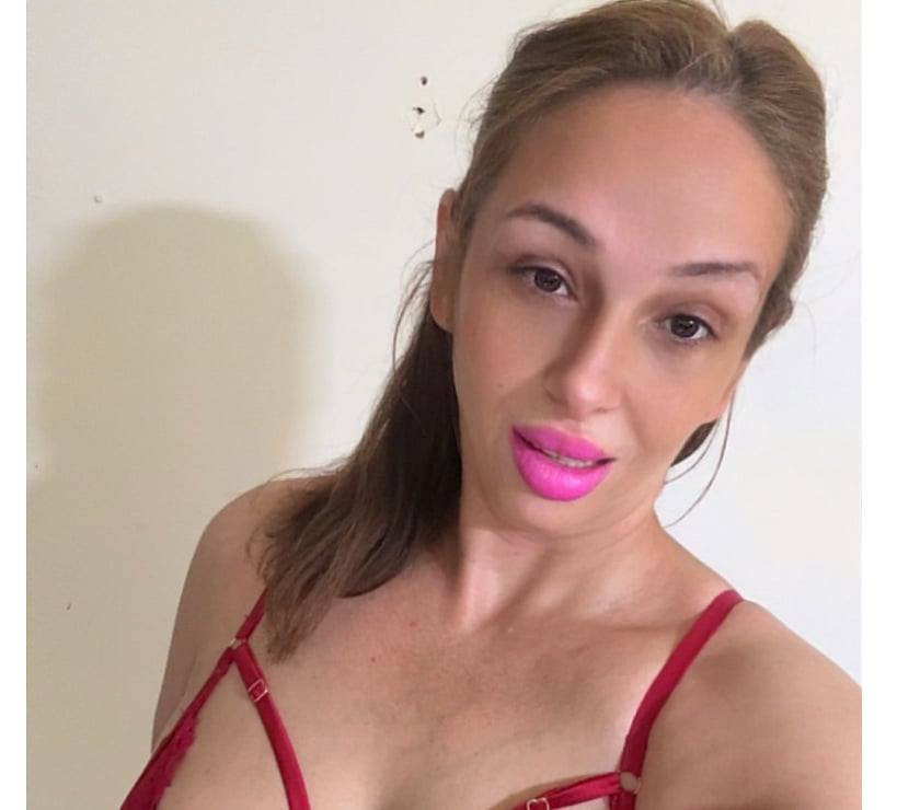 Escorts Huyton Knowsley - Photos for Discretion and Maturity: 100% Real Photos.”
