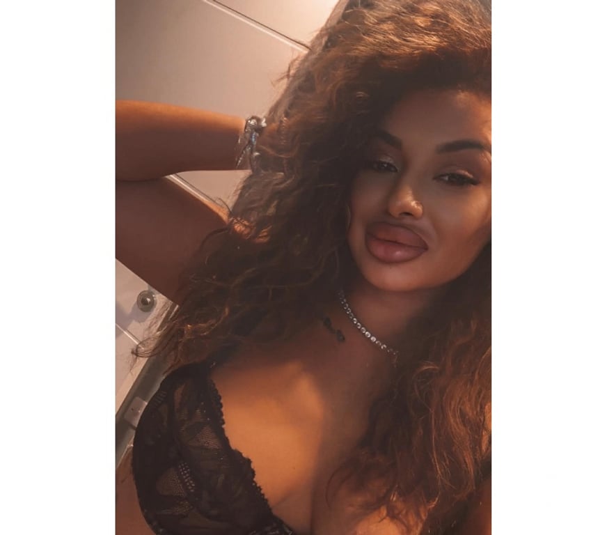 Escorts Greater Manchester Manchester - Photos for Elis🩷sweet girl from Morocco🇲🇦🩷