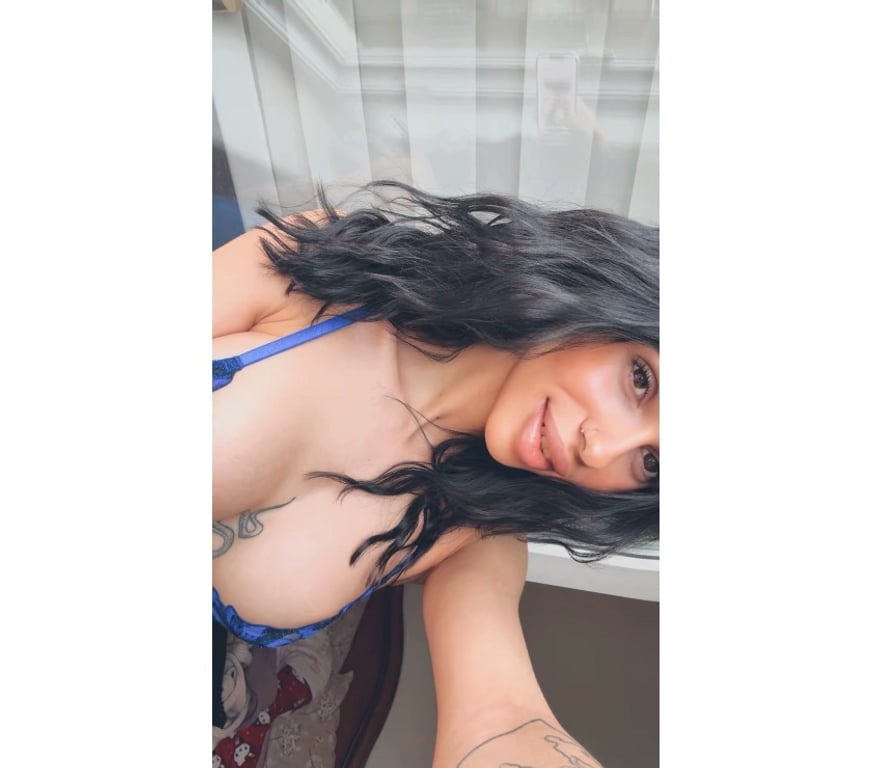 Escorts West Midlands Birmingham - Photos for Alexia🔞SWEET AND INNOCENT🫠 best owo💦