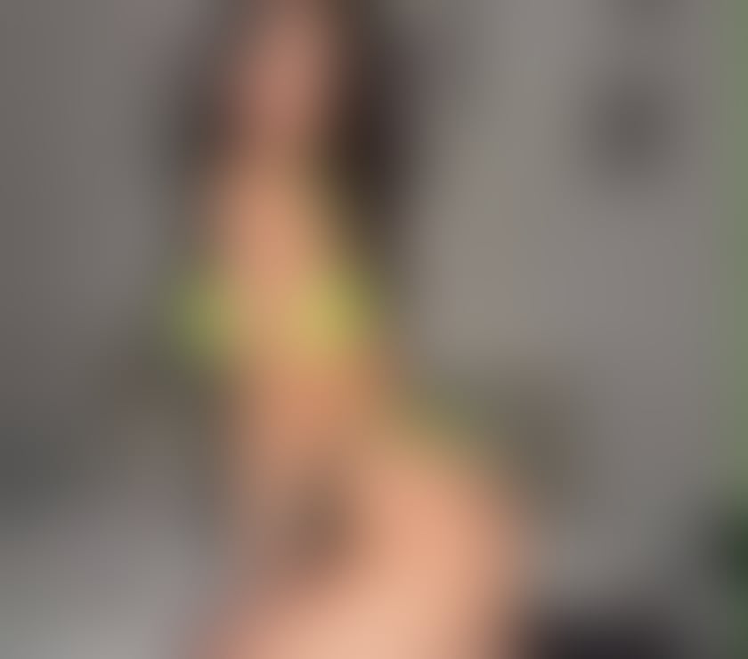 Escorts Merseyside Knowsley - Photos for Friendly & pasional in Liverpool Relaxed no rush