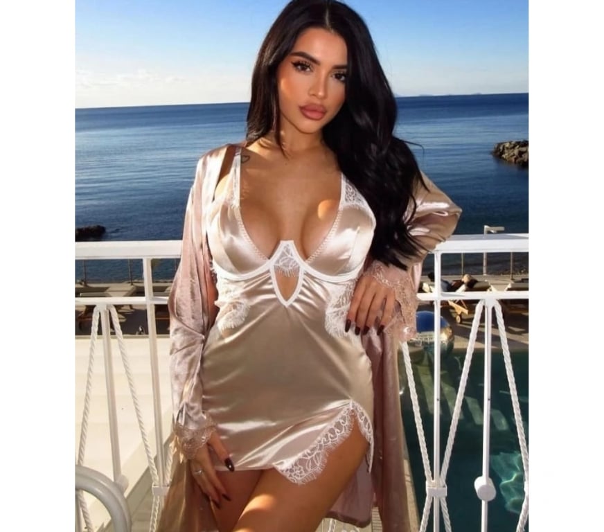 Escorts West Yorkshire Leeds - Photos for Hi I m mirabela new girls massage without rushing